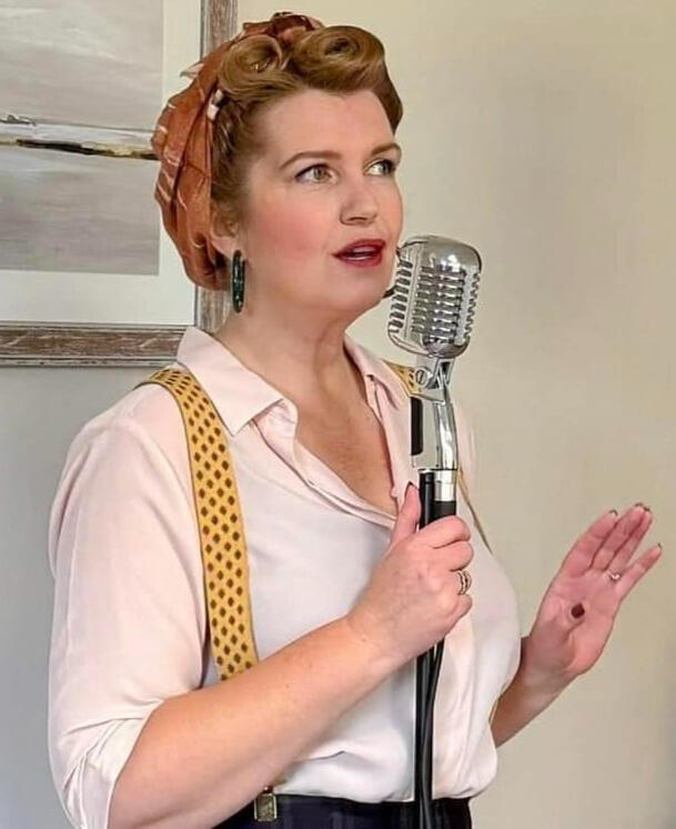 1940&#39;s Land Girl performance